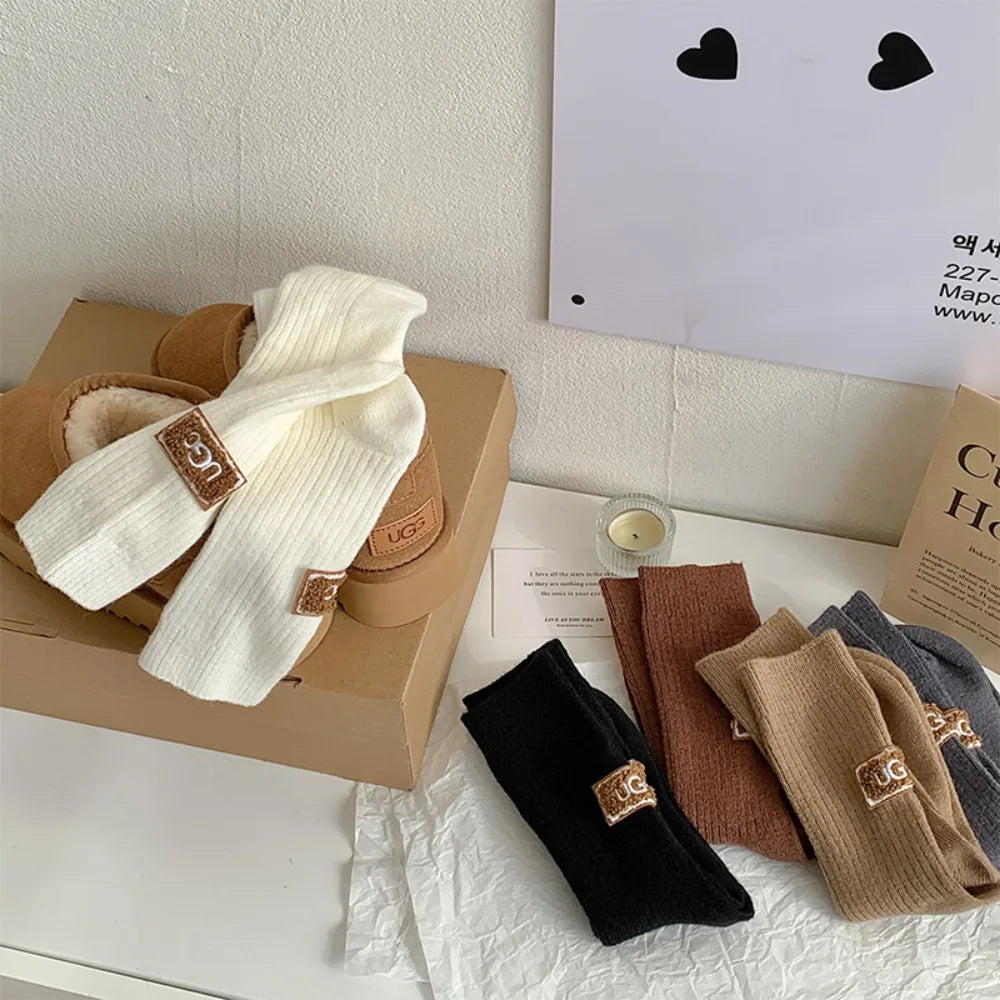 Cozy Comfort: Die Must-Have UG* Crew Socken für entspannte Tage