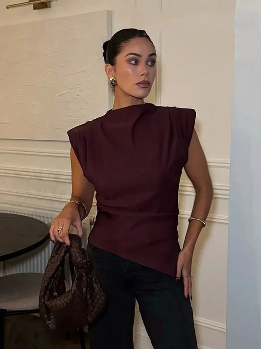 Skulpturales Top Eleganz in Bordeaux