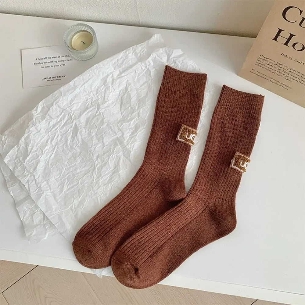 Cozy Comfort: Die Must-Have UG* Crew Socken für entspannte Tage