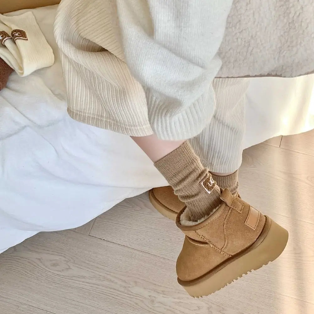 Cozy Comfort: Die Must-Have UG* Crew Socken für entspannte Tage