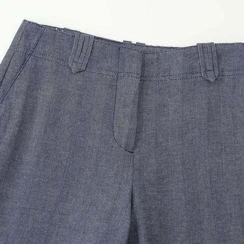 Chic & Crop: Business-Casual Leinen-Zweiteiler in Natur-Beige