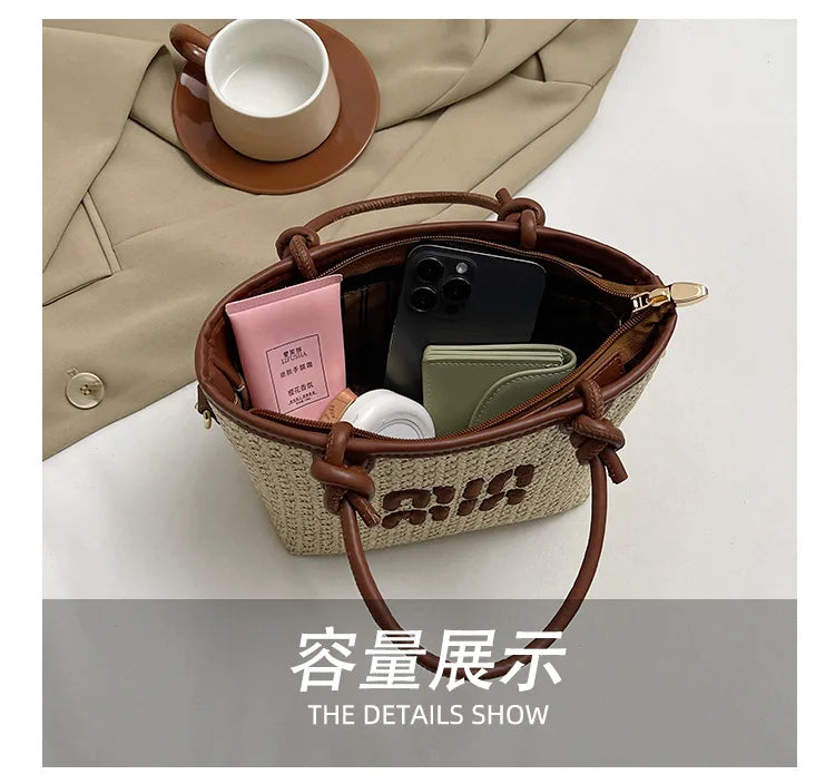 Summer-Vibes All Year: Trendige Stroh-Tote mit Logo-Design