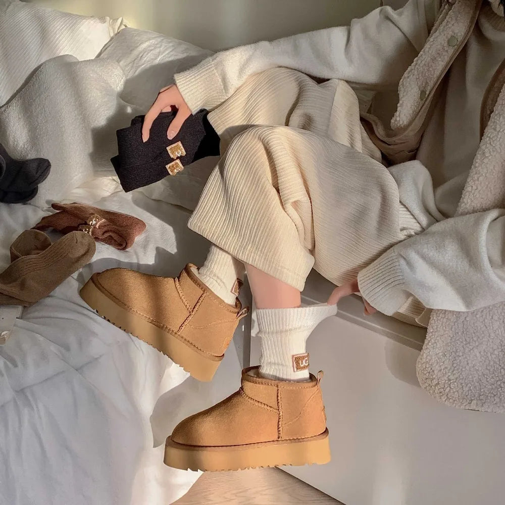 Cozy Comfort: Die Must-Have UG* Crew Socken für entspannte Tage