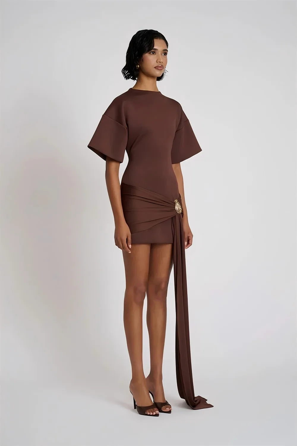 Damen Minikleid mit Schnalle dazu figurbetont