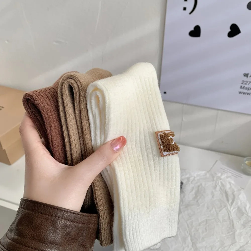 Cozy Comfort: Die Must-Have UG* Crew Socken für entspannte Tage