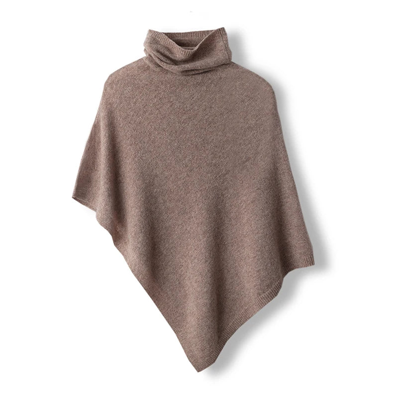 Kuscheliger Strickponcho mit Rollkragen Asymmetrischer Schnitt in Meliertem Beige