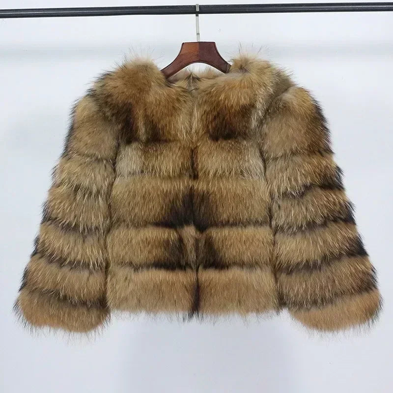 Extravagant & Opulent: Statement-Mantel aus luxuriösem Multi-Tone Fake Fur