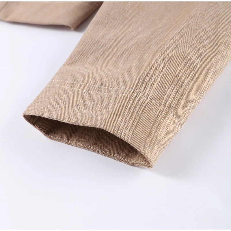 Chic & Crop: Business-Casual Leinen-Zweiteiler in Natur-Beige