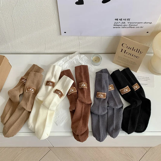 Cozy Comfort: Die Must-Have UG* Crew Socken für entspannte Tage