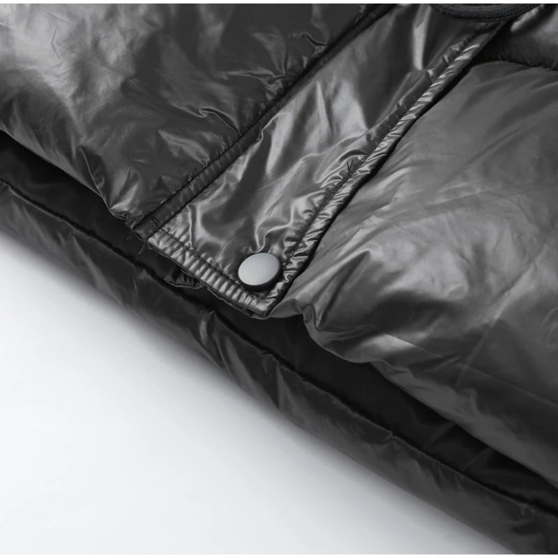 Fashion-Forward Wärme: Schokoladenbraune Pufferjacke mit figurbetonter Taille